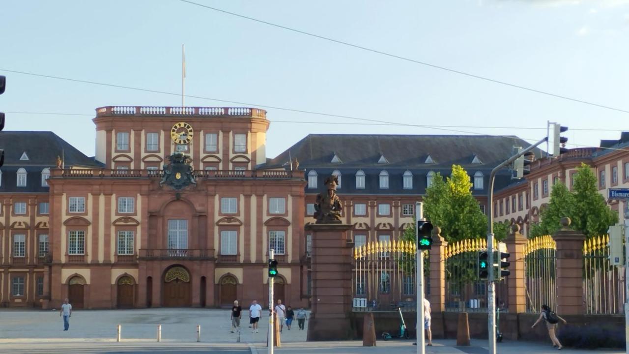 Апартаменти Mannheim Zentrum Stadthaus Zimmer 5 Екстер'єр фото